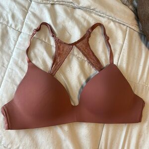 Lace Victoria secrete wireless bra